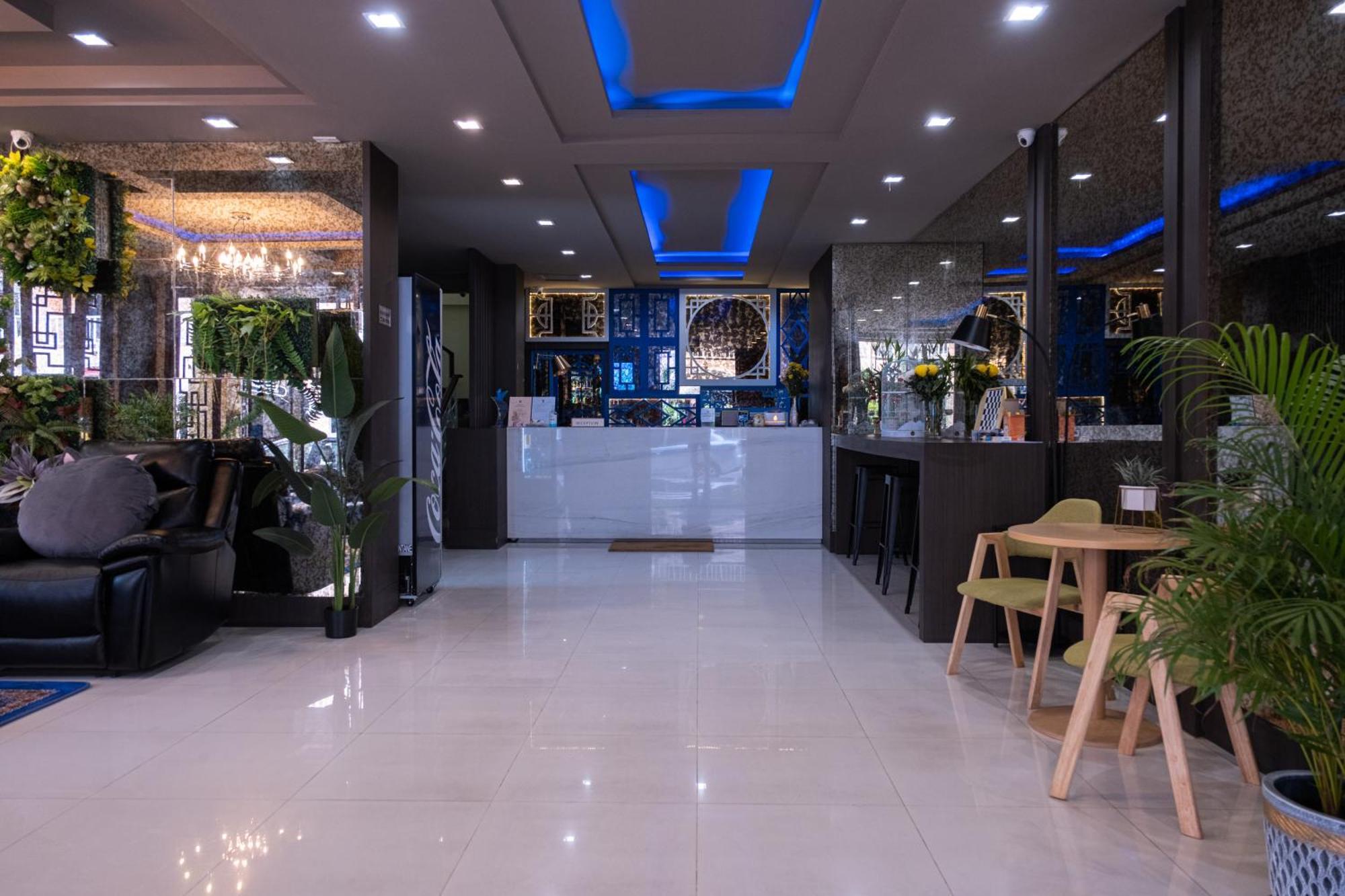 Grand Orlov Apart Hotel Patong Exterior foto