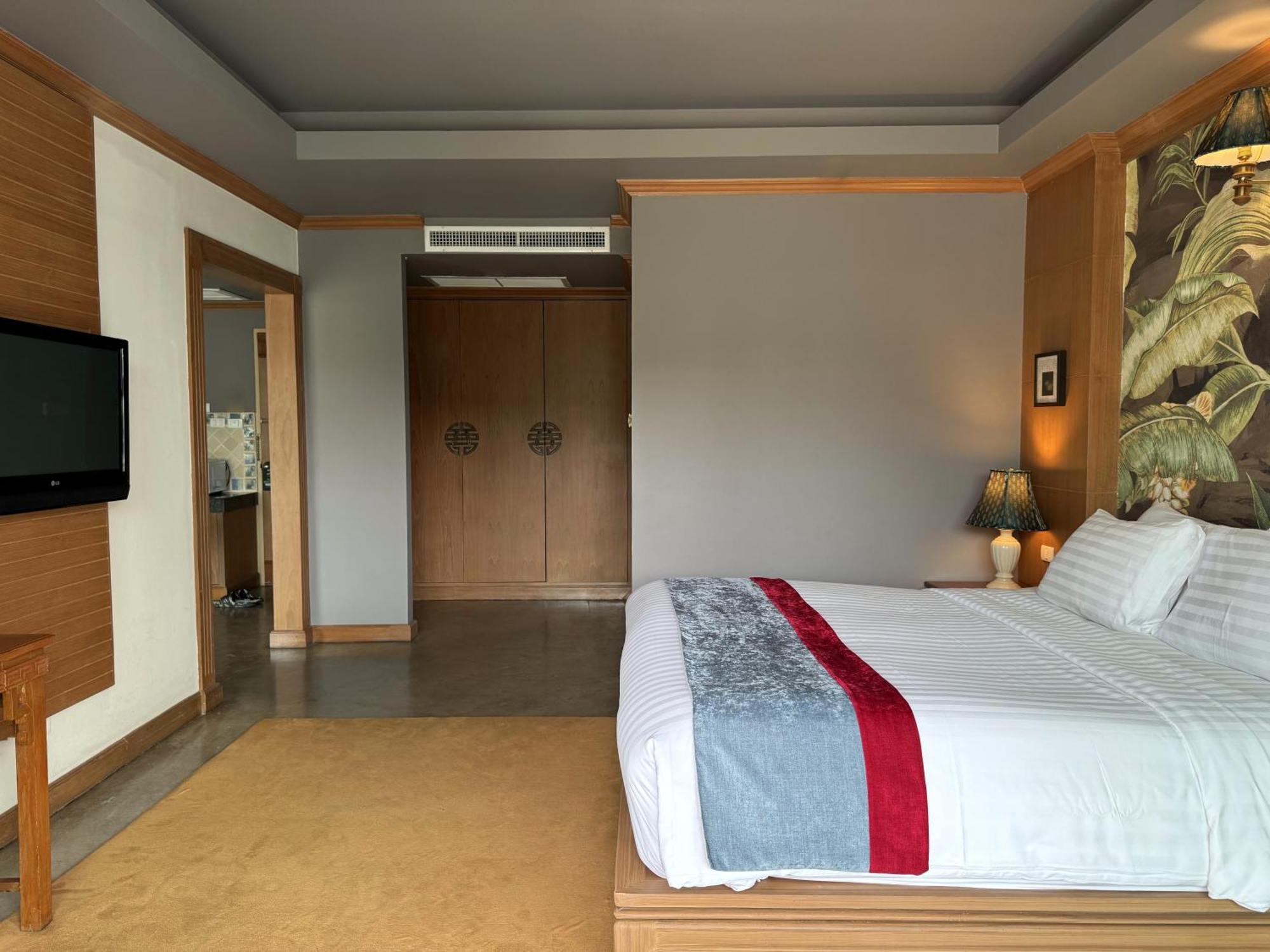 Grand Orlov Apart Hotel Patong Exterior foto